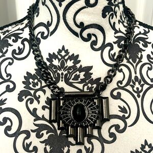 Great statement necklace